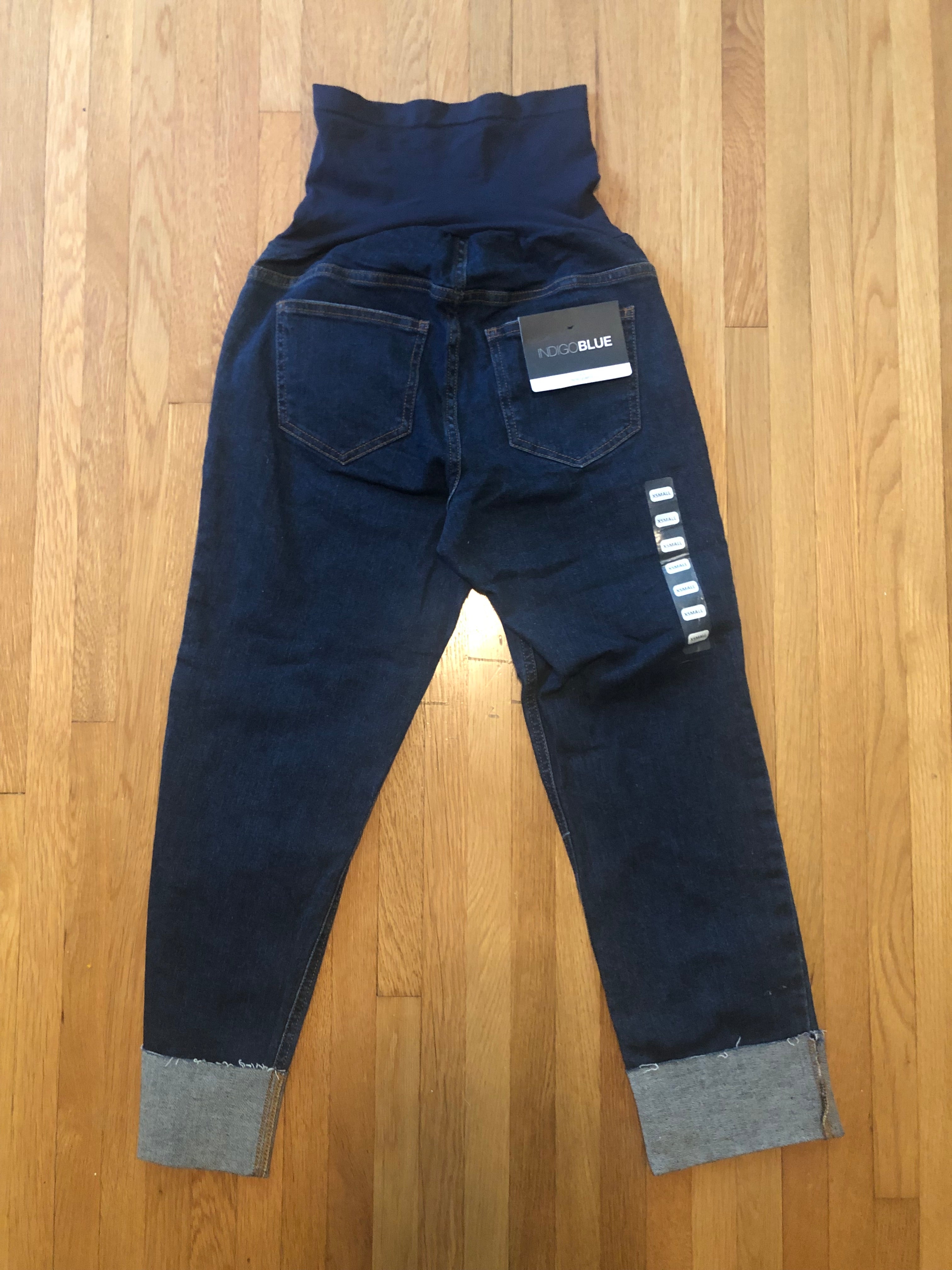 Indigo Blue Maternity Cropped Jeans, Dark Wash